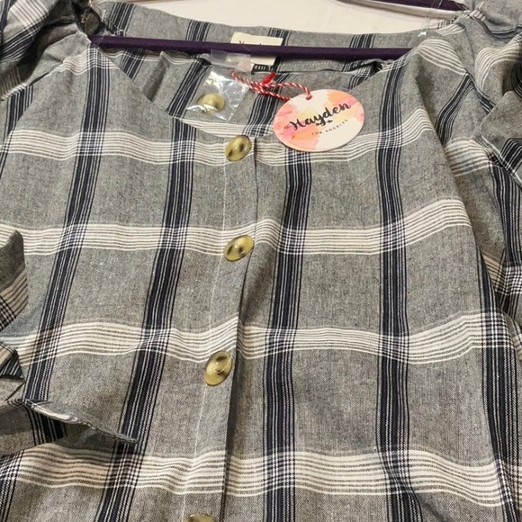 Hayden Grey and White Long Sleeve Plaid Blouse Shirt Faux Buttons Size 1XL - Picture 7 of 8